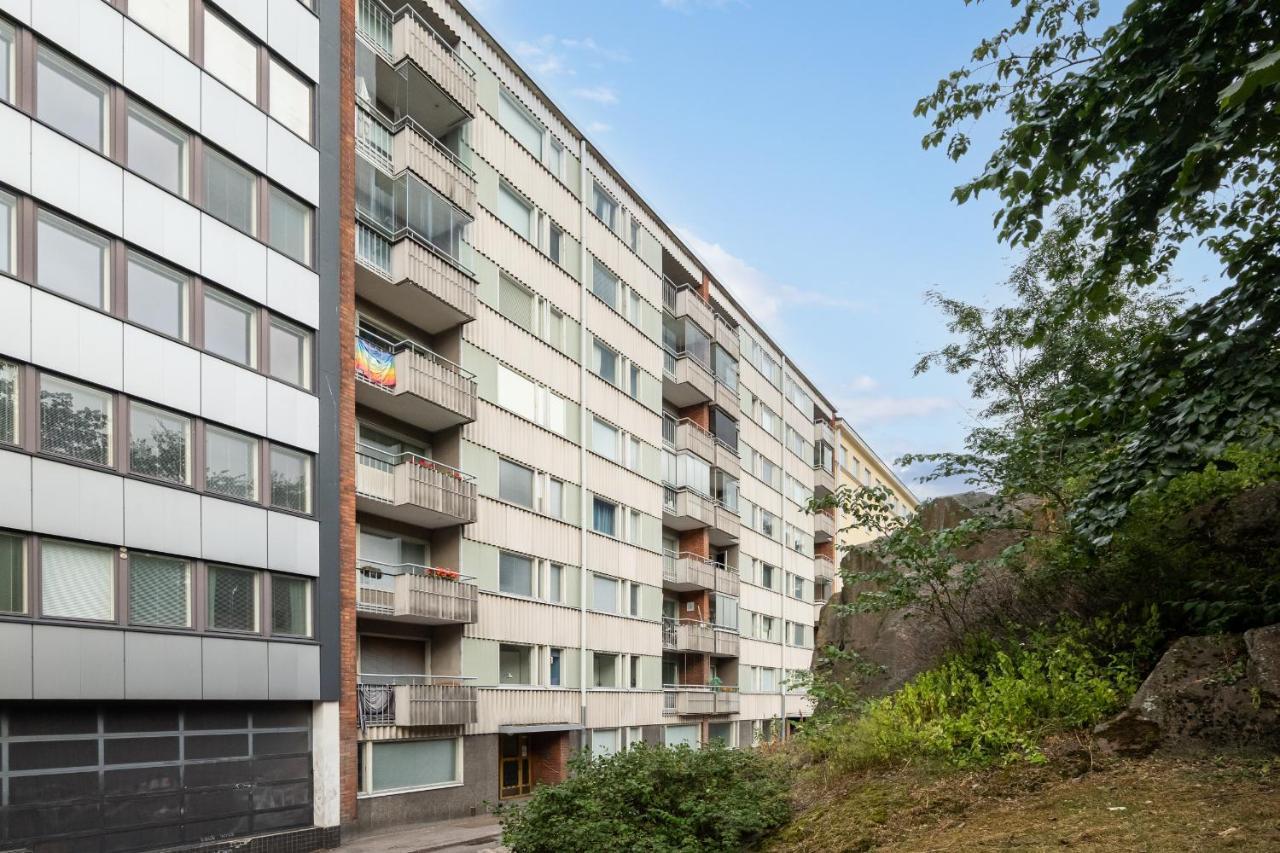 Wehost Spacious Traveller'S Hq Above Metro @Vilhonvuorenkuja 16 Apartment Helsinki Exterior photo